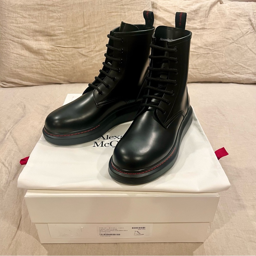 $1050 Alexander Mcqueen Combat Ankle Boot, Black, Size 41